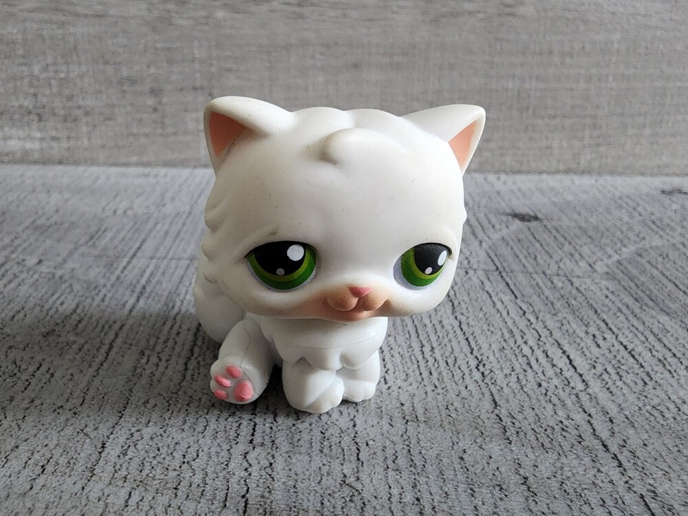 LPS #129 Persian Cat Kitten Green Eyes Authentic Littlest Pet Shop Hasbro Toy